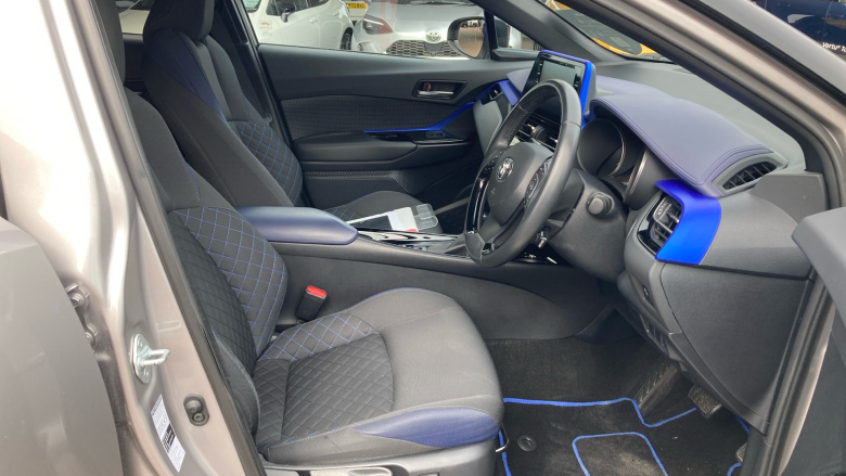 Toyota C-HR 1.8 Hybrid Dynamic 5dr CVT Hybrid Hatchback